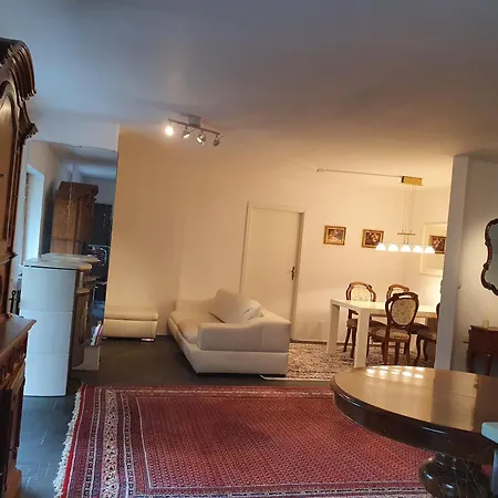 Guest house Sleep & Go - Doppeltes Gartenzimmer Mit Gemeinsamen Badezimmern *
